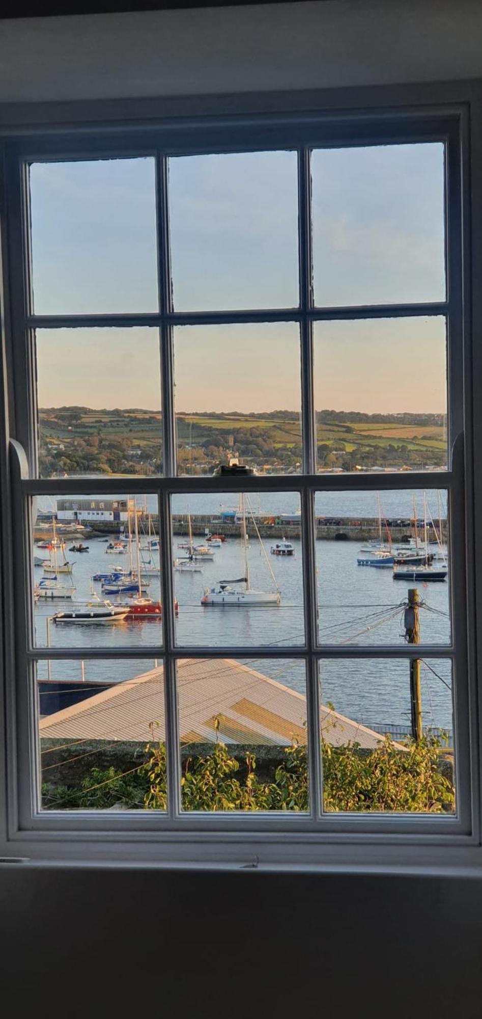 New~Breathtaking Bay Views~Chapel Street~Penzance Apartment Exterior photo